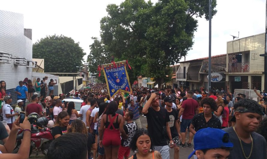 Máquina de Descascar’Alho faz a festa no primeiro dia do ano, na Madre Deus