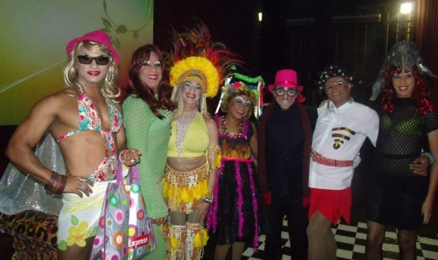 Atores de “Uma Linda Quase Mulher” participam de live para comemorar 20 anos da Cia. Deixa de Bobagem