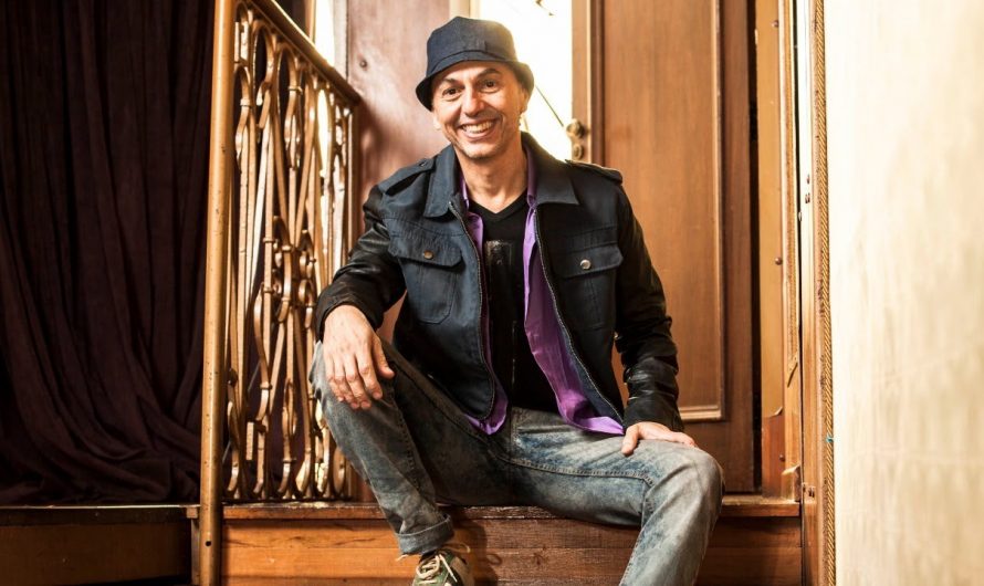 Zeca Baleiro faz Live Show para arrecadar doações para compra de EPIs para profissionais de Saúde Maranhão