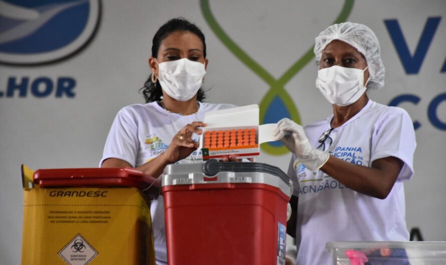 Profissionais de saúde que perderam o prazo podem se vacinar no sábado