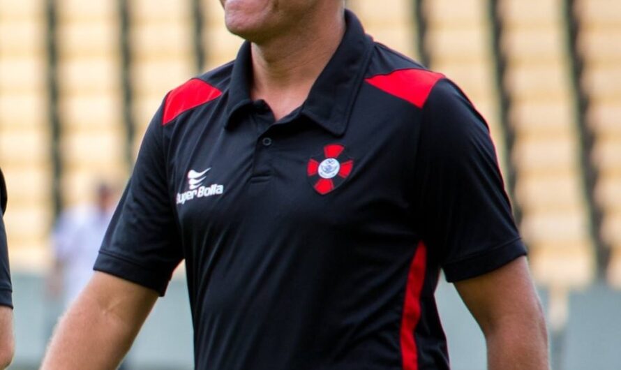 Após sofrer goleada para Botafogo, Moto Club demite técnico e comissão