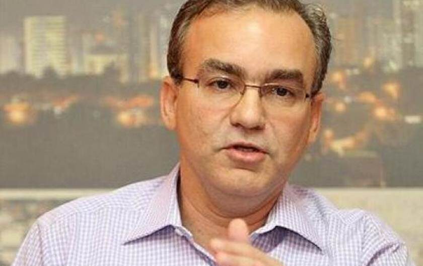 Ex-prefeito de Teresina, Firmino Filho morre ao cair de prédio