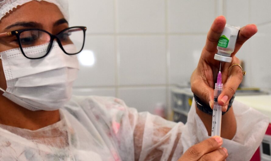 Prossegue vacina contra H1N1 neste sábado (8) em postos da capital
