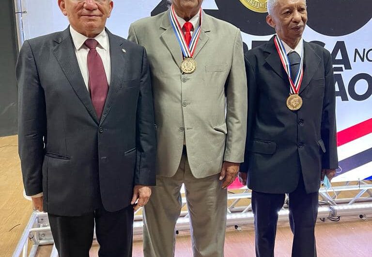 UFMA homenageia cinquenta profissionais com a entrega da Comenda dos 200 Anos da Imprensa no Maranhão
