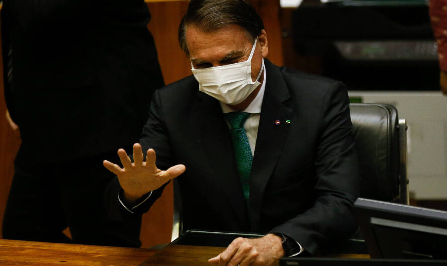 Bolsonaro corta verbas de pesquisas, combate a incêndios florestais, indígenas e hospitais