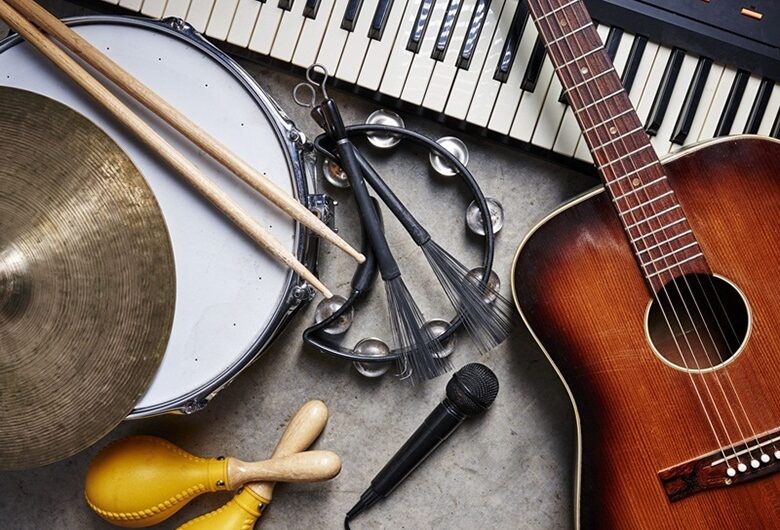 Grupos maranhenses recebem instrumentos musicais do Governo do Estado