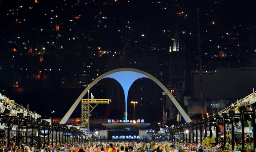 Desfile das Escolas de Samba em abril promete aquecer a economia e o turismo