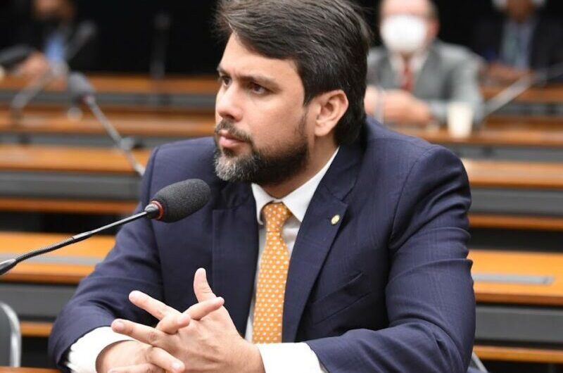 Pedro Lucas Fernandes diz que aprovação da PEC da Enfermagem “é mais uma conquista da Saúde do País”