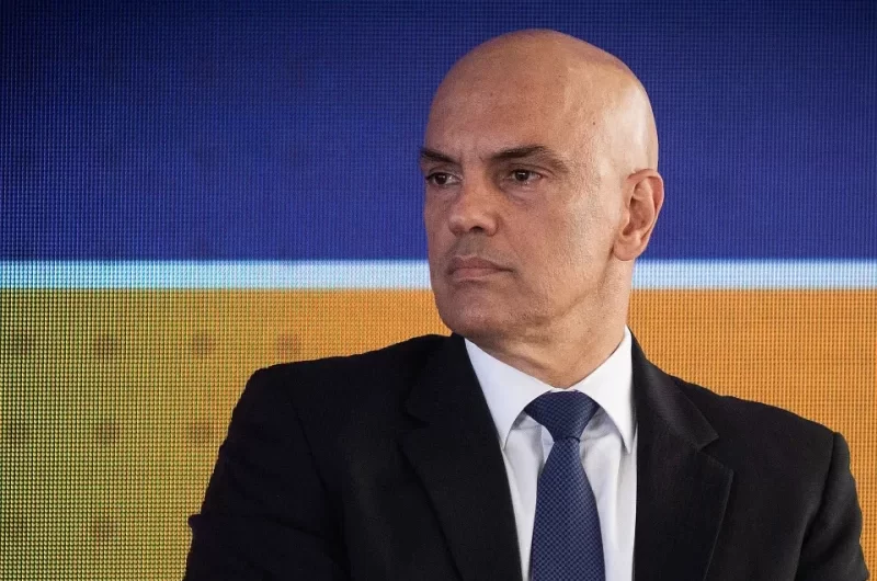 Moraes manda bloquear contas de pessoas e empresas ligadas a atos golpistas