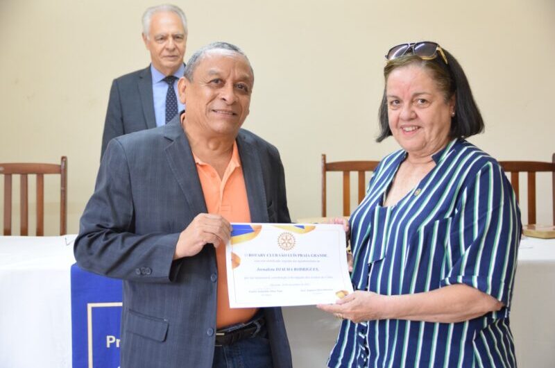 Jornalista Djalma Rodrigues é homenageado pelo Rotary Club São Luís Praia Grande