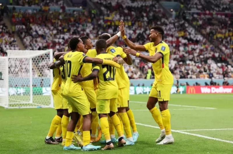 Equador vence Qatar na abertura da Copa do Mundo 2022