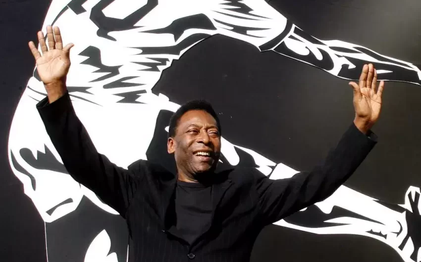 Edson Arantes do Nascimento, o Rei Pelé, morre aos 82 anos em São Paulo