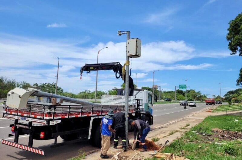 SMTT inicia implantação de equipamento de monitoramento de velocidade na Via Expressa