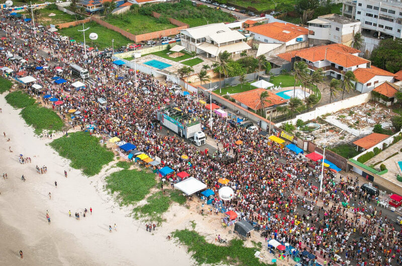 Samba, axé e forró animam o domingo de Pré-Carnaval no Circuito Litorânea
