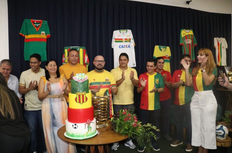 Tricolor comemora centenário em manhã especial