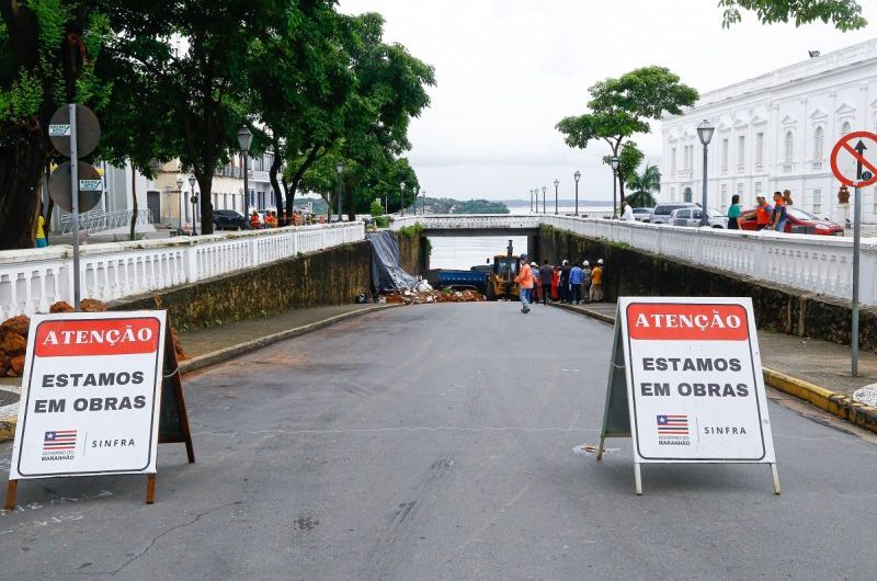 Governo do Estado executa contenção de muro desabado no Centro Histórico após fortes chuvas