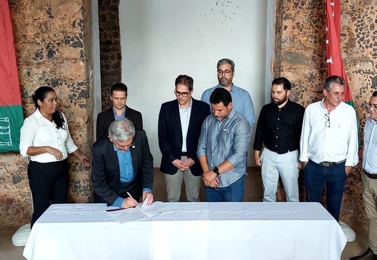 UFMA assina contrato de restauro e requalificação da Antiga Fábrica Progresso