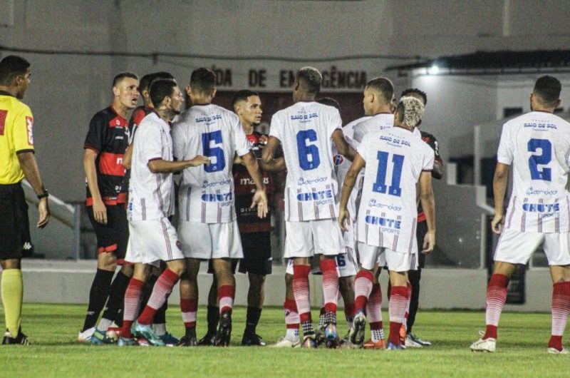 Técnico testa mudanças no MAC para a estreia na Série D