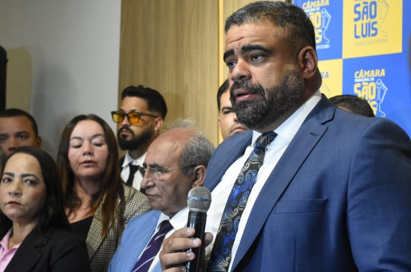 Paulo Victor reassume Presidência da Câmara de São Luís