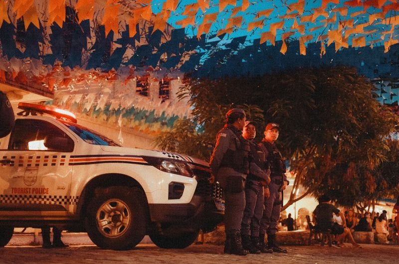 Operações das forças policiais combatem a criminalidade e reforçam segurança durante a temporada de férias