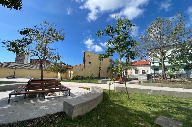 Praça do Folclore Valdelino Cécio será entregue revitalizada nesta sexta-feira (7)