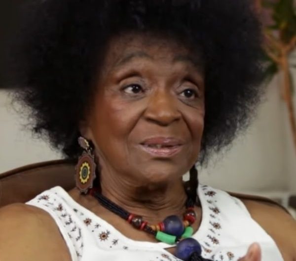 Atriz Léa Garcia morre aos 90 anos de infarto em Gramado