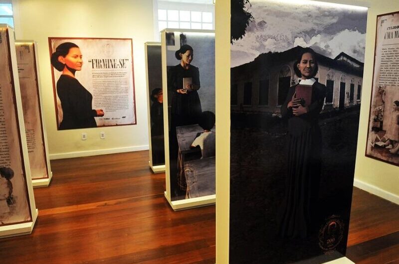 Pró-Reitoria de Extensão e Cultura da UFMA recebe exposição itinerante em homenagem à Maria Firmina dos Reis