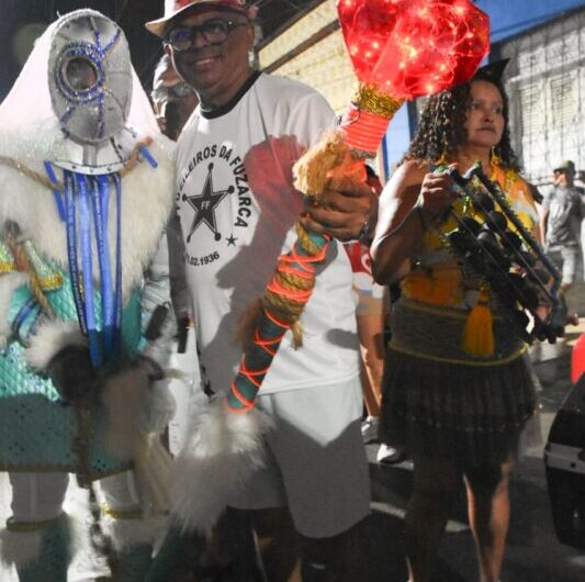 Dia do Caçador do Bloco Os Foliões se transforma numa verdadeira romaria ao Círio de Nazaré