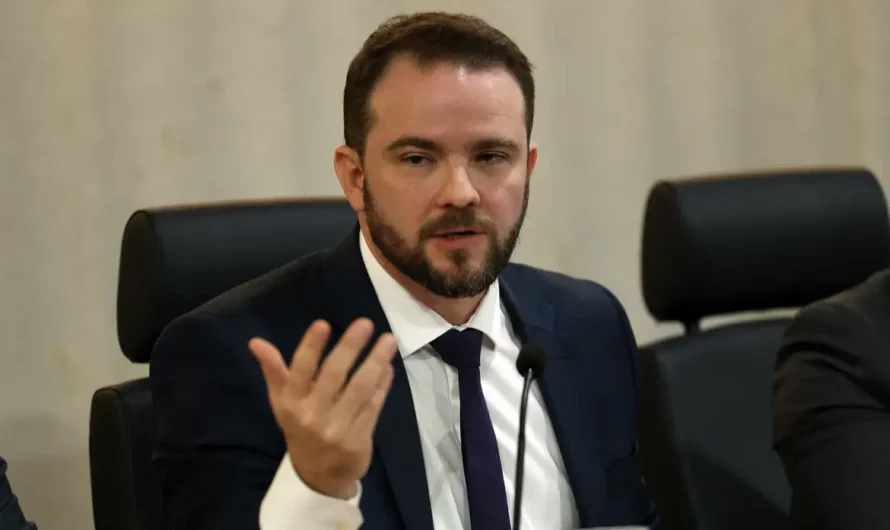 Orçamento de 2025 buscará R$ 166,2 bilhões extras para zerar déficit