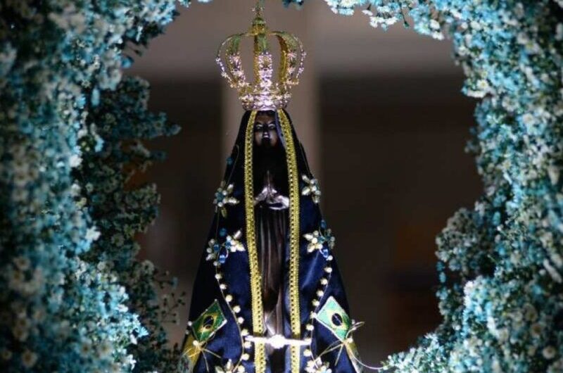 Comunidade do Retiro Natal celebra festejo de Nossa Senhora Aparecida