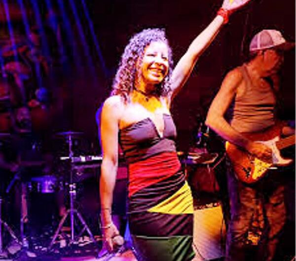 Donna Bill, neste sábado, no Rasta Reggae Beira Mar