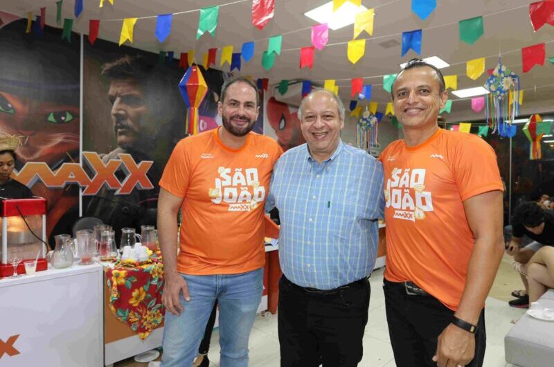 Arraial da Maxx celebra a cultura junina em noite de muita animação e tradição