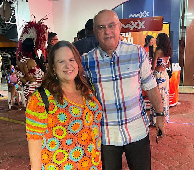 assessora de comunicação da Maxx Danielle Vieira e o marido José Domingues Neto