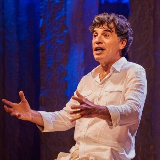 CAIXA CULTURAL PREPARA ABERTURA EM SÃO LUÍS TRAZENDO O ESPETÁCULO AUTOBIOGRAFIA AUTORIZADA, DE PAULO BETTI