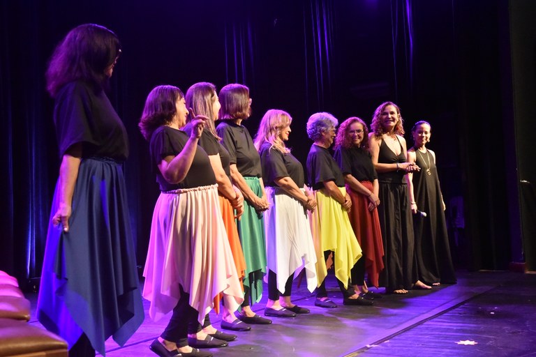 Com participação da UFMA, espetáculo de teatro dá voz a histórias de mulheres 60+