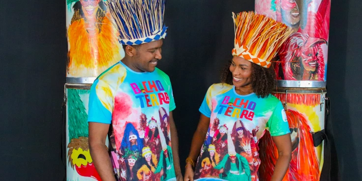 Bicho Terra aposta no tema ‘Peregrino de si Mesmo’ para o Carnaval em camisas personalizados