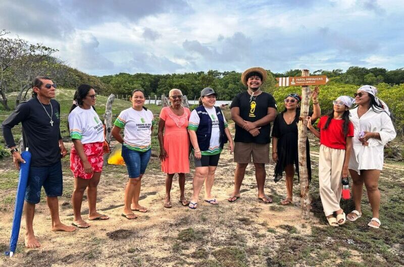 Bar da Hora a Mandacaru: Curso de Turismo da UFMA inaugura sinalização turística da Trilha Farol Preguiças, nos Lençóis Maranhenses