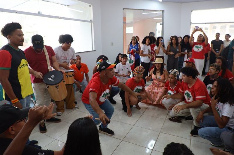 UFMA realiza cerimônia de acolhida da 2ª Turma Especial de Jornalismo do PRONERA. O projeto é resultado da parceria entre a Universidade, INCRA e o MST e visa formar comunicadores das comunidades rurais e democratizar o acesso à universidade pública. 