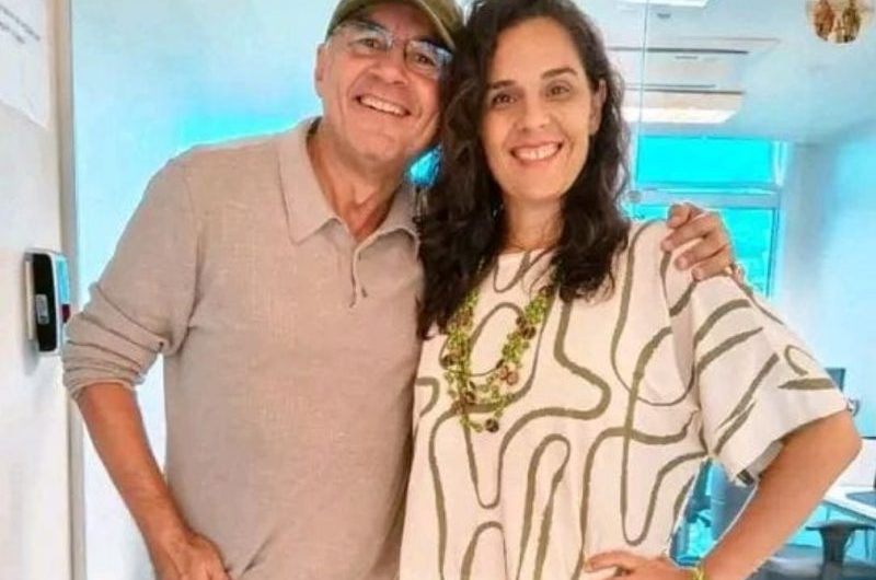 Rozalvo Júnior homenageia a jornalista e empresária Maria Regina Telles e destaca sua trajetória profissional