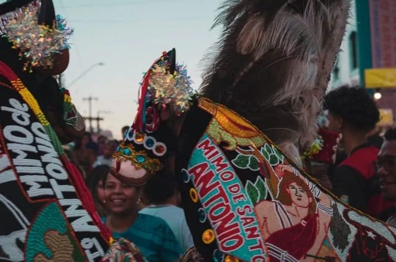 Balaio de Sotaques 2026: Nesta sexta, 5, em São Luís, Sesc-MA homenageará Mestra Mãe Duca, bordadeira Maria Luiza e os Mestres Tunico e Gilmar Rocha.