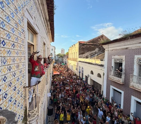 Tenores da Ilha emocionam público e levam clima junino ao Centro Histórico
