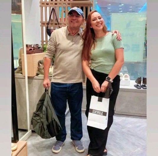 Mundial em ritmo glamouroso: Rozalvo Jr. homenageia e destaca talento de Ananda Maia