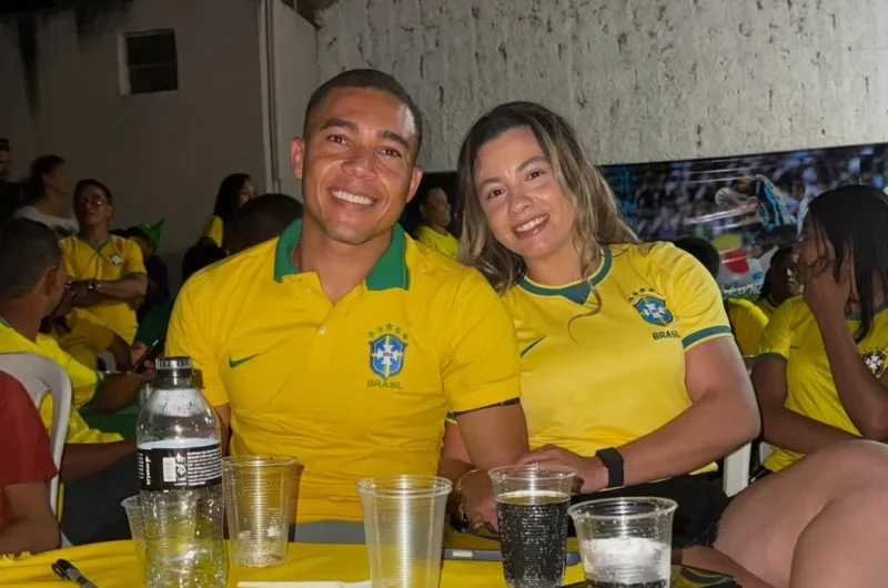 Fora da Copa do Mundo, maranhense Carlos Vinicius acompanha jogo do Brasil no interior do estado