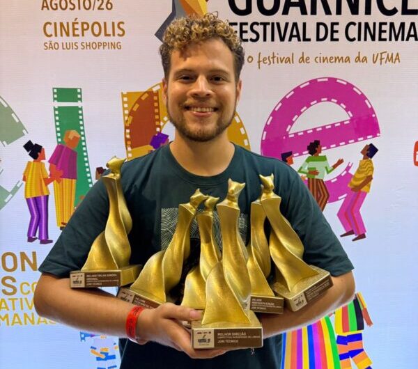 Andanças, Fulgores e Vivas faz história na telona: documentário que apresenta as quatro primeiras décadas da Companhia Barrica vence seis premiações relevantes no Festival Guarnicê de Cinema 2026. Parabéns, Bulcão, Weber, Godão, Inácio, Brandão e todos que escrevem essa história.