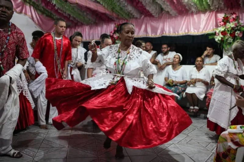 Casa Fanti-Ashanti lança autobiografia de Mãe Kabeca de Xangô neste sábado (17)